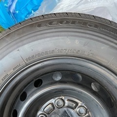 ハイエース 新車外し タイヤホイール 4本