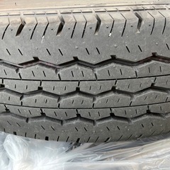 ハイエース 新車外し タイヤホイール 4本