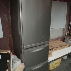 三菱冷蔵庫　　3ドア冷蔵庫　  引取のみ　　冷えてます
