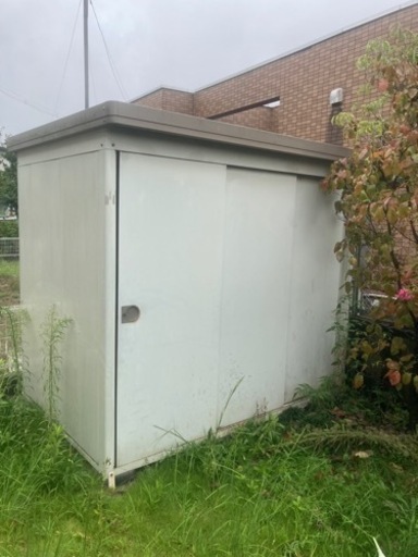 カギ付き中古物置