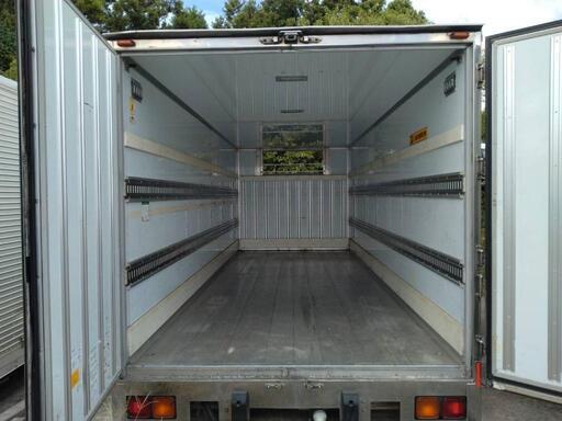 【香取市】美品 ワイド幅 保冷コンテナ (No.Y-320) 長さ約630cm×幅245cm×高さ260cm (株)トラストカーゴ 香取コンテナ販売所 香取市】美品 ワイド幅 保冷コンテナ (No.Y-320) 長さ約630cm×幅245cm