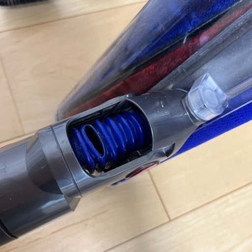 Dyson ダイソン　v8  コードレス掃除機