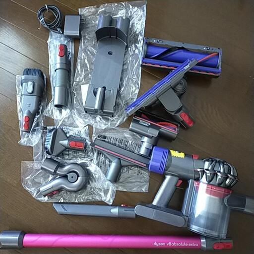 【値下げしました】ダイソン　Dyson v8 absolute extra 掃除機　中古美品