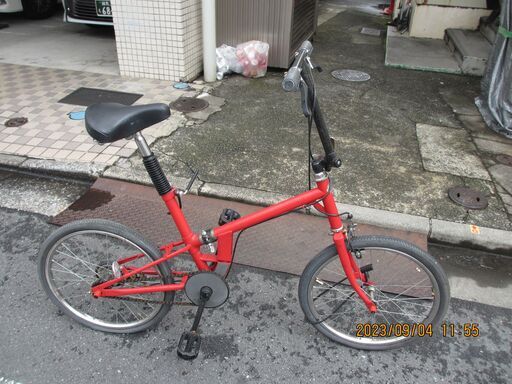 赤色２０インチ普通自転車折り畳み式：女子：街でも旅行先でも
