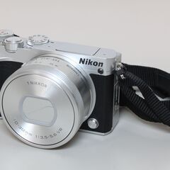 【ネット決済・配送可】Nikon 1 J5/パワーズームレンズキ...