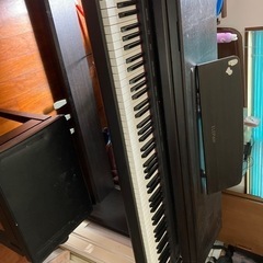【取引中】電子ピアノ、椅子付き