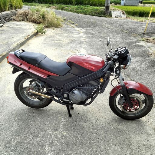 カワサキのZZR250cc セパハン スリム管 ネイキッド仕様。
