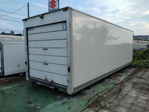 【香取市】(一部雨漏りあり) シャッター式 保冷コンテナ (No.B-75) 長さ約747cm(+冷凍機50cm)×幅244cm×高さ250cm (株)トラストカーゴ 香取コンテナ販売所