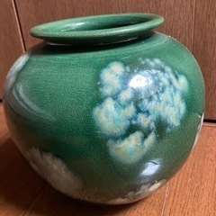 グリーンの花瓶　愛陶造　箱付き