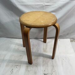 木製　丸椅子　幅42㎝　奥行42㎝　高さ44㎝　＃26688