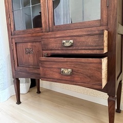 ⭐️すごく美品⭐️観ているだけで嬉しいベルギーのアンティーク家具⭐️