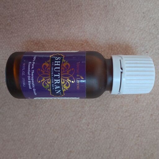 ヤングリビング Young Living シュートラン 男性向け香水 15ml 未開封