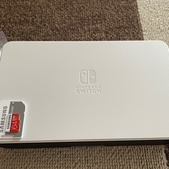 【美品】Nintendo Switch（有機ELモデル ホワイト）