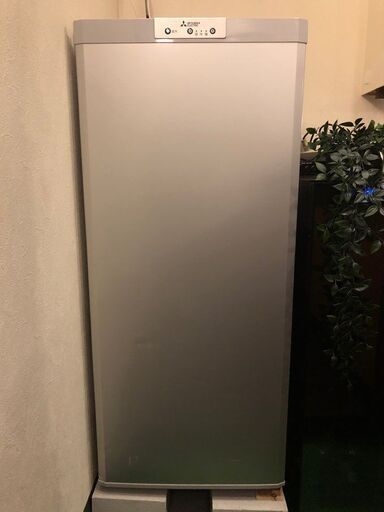 激安! 冷凍庫 19年製 121L MITSUBISHI冷凍庫MF-U12D-S
