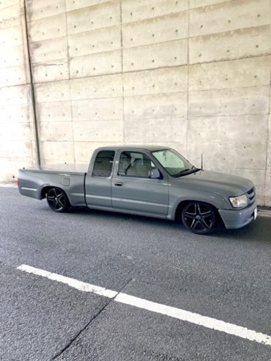 トヨタ ハイラックス 135.0万円 車検:- 走行距離:13.4万km