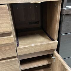 ダークブラウンの3枚扉レンジボードが入荷しました。