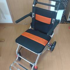 折りたたみ式旅行用車椅子(中古)
