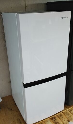 値下げ！3か月間保証☆配達有り！9091円(税別）ハイセンス 2ドア冷蔵庫 134L 2021年製 ホワイト
