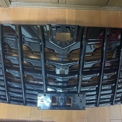未使用品フロントグリル(アルファード)