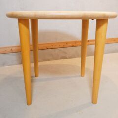 KIRITSU MOKKO(起立木工)で取り扱われていたメープル材ダイニング
