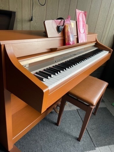 中古美品です　YAMAHA 電子ピアノClavinova クラビノーバ CLP-330