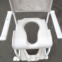 TOTO 水まわり用車いす EWP01153R 4輪 車椅子トイレでの使用 介助式 自宅