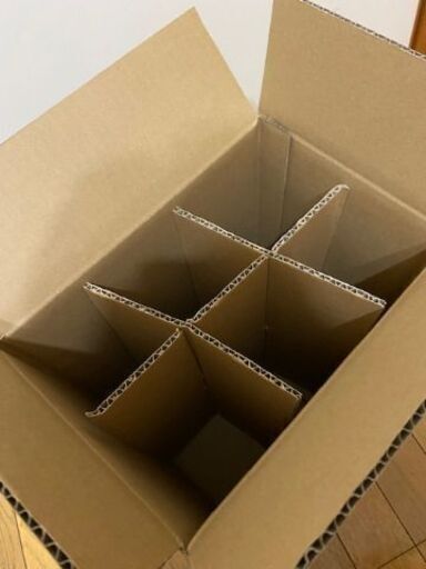 お引越しや整理に！　新品（組み立て前）ダンボール（仕切り板付き）　85枚（バラ売り可）　幅19cm：奥行き27cm：高さ34cm