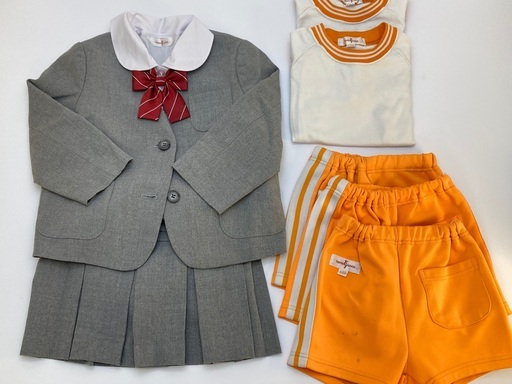 ひばり幼稚園の制服と体操着一式