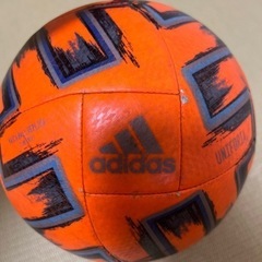 adidas ４号球　サッカーボール