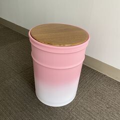 ﾍﾟｰﾙ缶　チェア　ピンク　蓋つき　小物入れ　収納