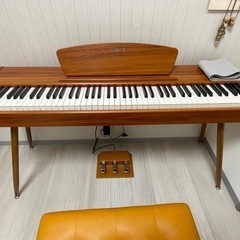 電子ピアノとピアノ椅子