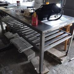 　作業台　大きい　什器　テーブル　盛り付け台　調理台