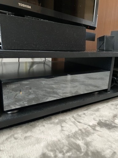 レグザREGZA46型とテレビボードと5.1ch Blu-Rayプレイヤー