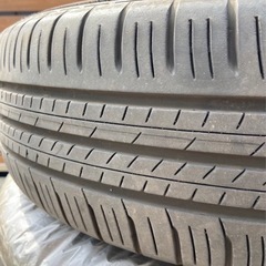 21年製　タイヤ　185 65 15 