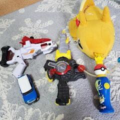 ポケモン　仮面ライダー　ミニカーなど