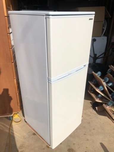 綺麗な冷凍冷蔵庫　2018年式