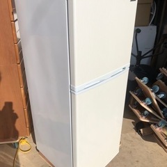 綺麗な冷凍冷蔵庫　2018年式