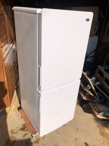 高年式2019年　冷凍冷蔵庫　148リットル