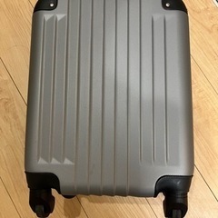 スーツケース　　新品