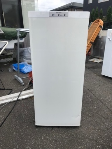 【美品】MITSUBISHI 三菱 ノンフロン冷凍庫 MF-U12T-W [ホワイト] 2014年製
