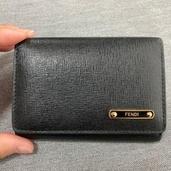 未使用　FENDI 名刺入れ