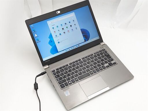 送料込 おまけ有り 高速SSD 13.3型 軽量薄型 中古ノートパソコン 第7世代Core i5 東芝 R63/J 8GB 無線 Bluetooth カメラ Windows11 Office