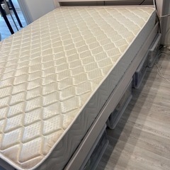 ダブルベッド　美品