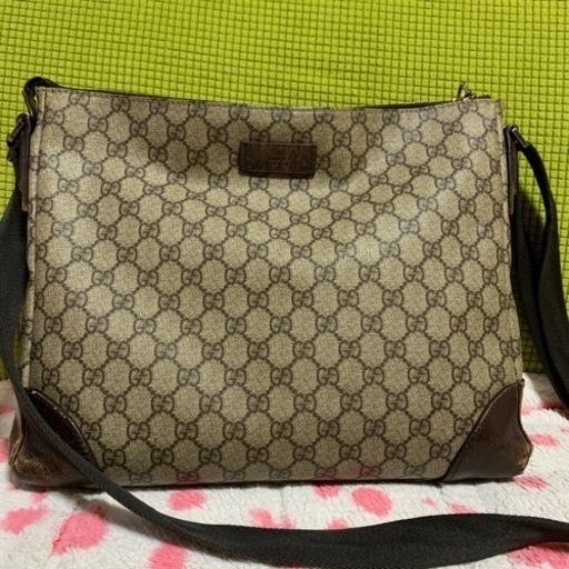 GUCCIのバック