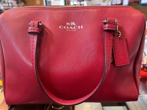 coach ハンドバック　赤