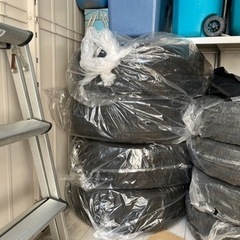 ピレリ アイスアシメトリコ4本アルミホイールセット