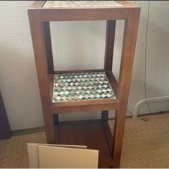 決まりました！タイルのキッチンカウンター　＋　サイドテーブル