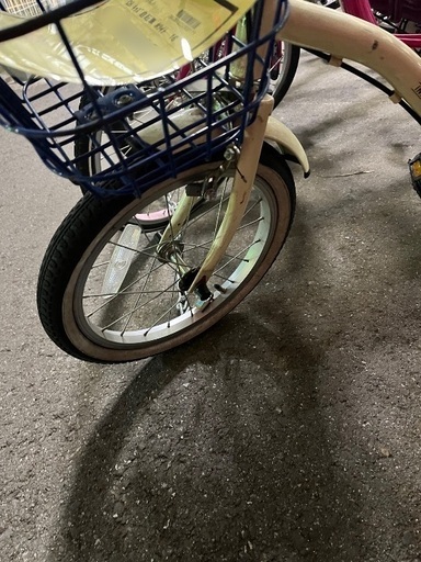 D590 ☆11000円☆整備済み 中古子供自転車 【JEEP カーキ 20インチ 】