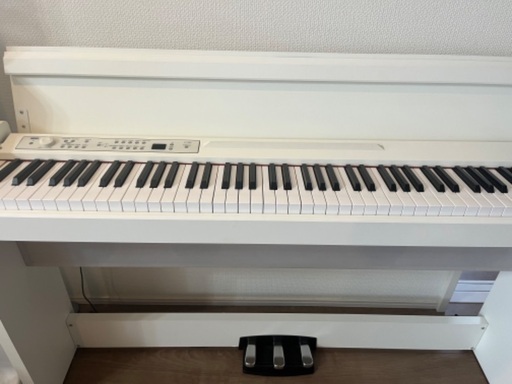鍵盤楽器、ピアノ KORG LP-380