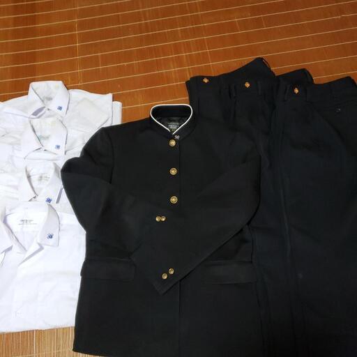 附属中学校　制服